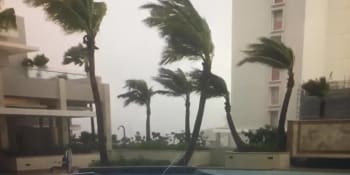 Živě: Hurikán Irma dorazil k břehům Floridy.