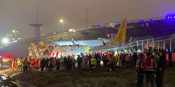 VIDEO: Na letišti Sabiha Gokcen v Istanbulu havarovalo letadlo