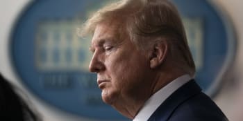 Budu zatčen, napsal Trump. Exprezident se vydá úřadům ve státě Georgia, kde čelí obvinění