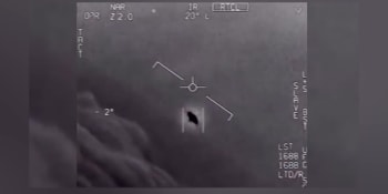 Nové záběry UFO? Nad americkou základnou měla proletět záhadná „medúza“, měnila směr i barvu