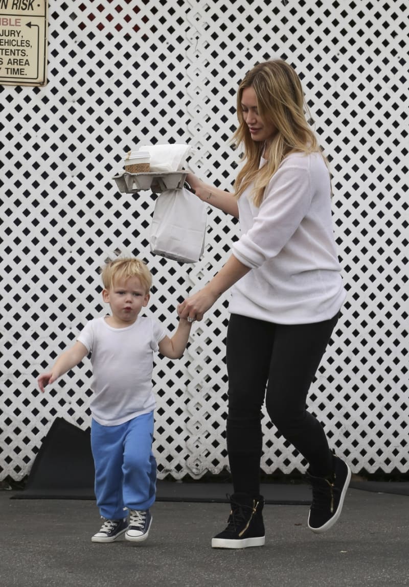 Hilary Duff a její syn Luca Cruz