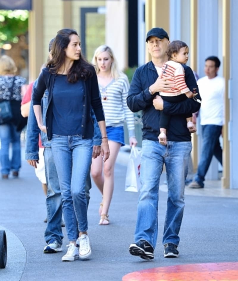 Bruce, jeho žena Emma a roční dcerka Mabel Ray se vydali do Disneylandu