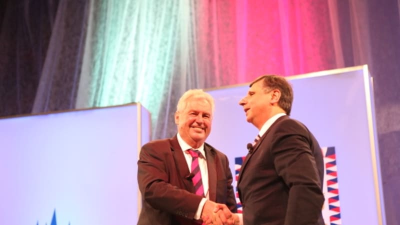 Prezidentský duel - Miloš Zeman a Jan Fisher - Obrázek 17