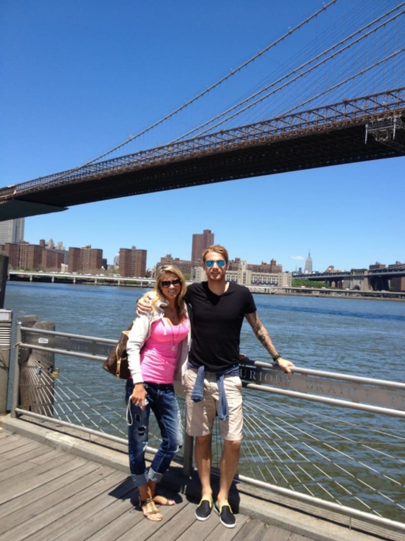 Klára a Radek pod Brooklynským mostem