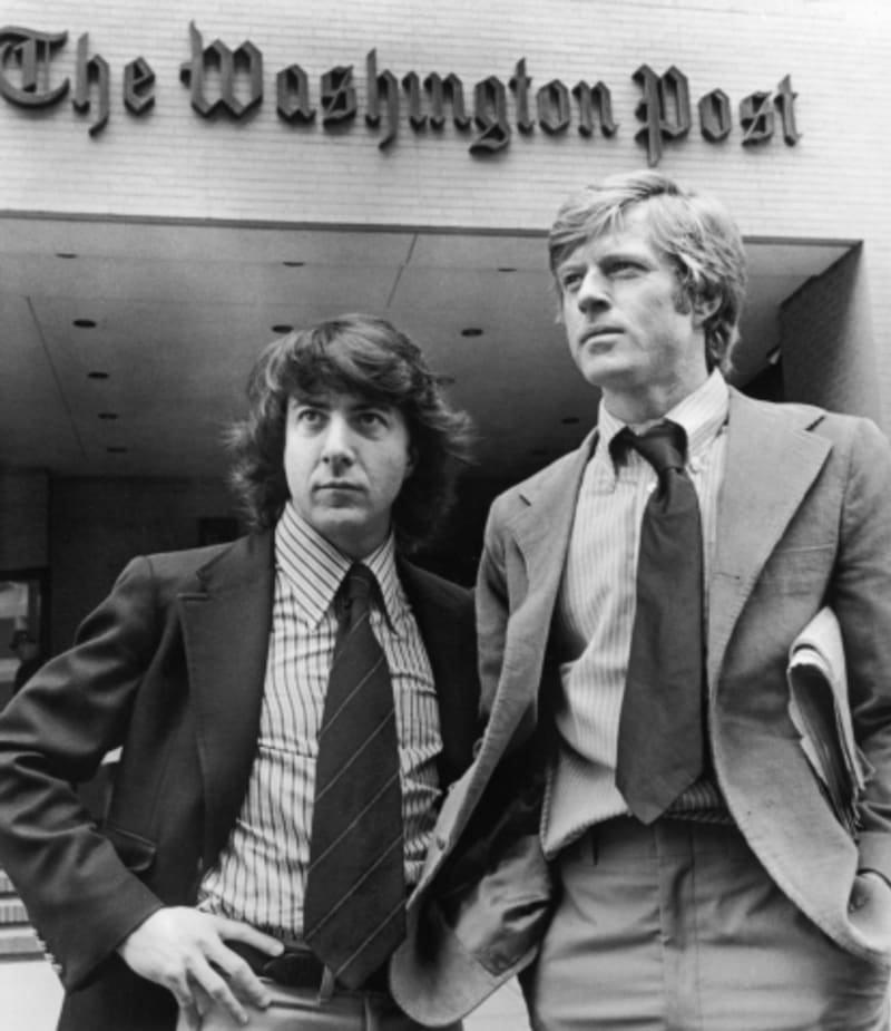 Robert Redford a Dustin Hoffman ve filmu Všichni prezidentovi muži