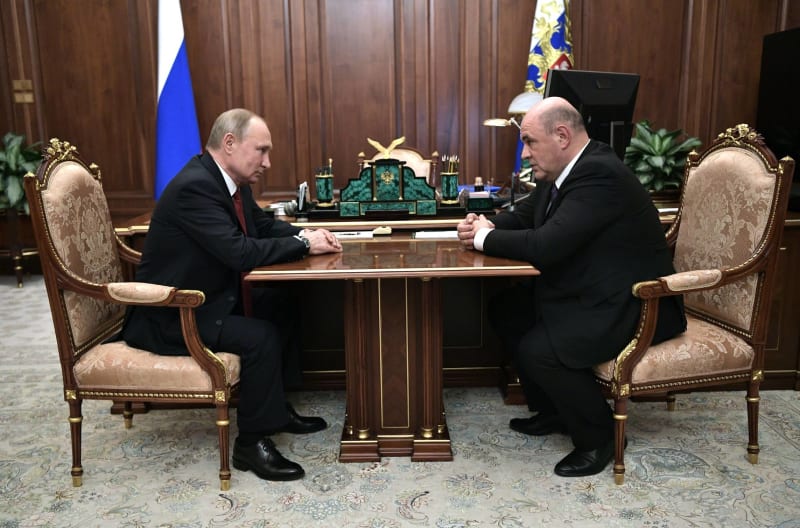 Vladimir Putin a Michail Mišustin