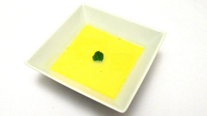 Prostřeno: Mrkvová polévka se zázvorem a pomerančem