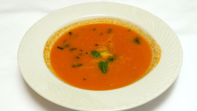 Prostřeno: Krémová rajčatová polévka