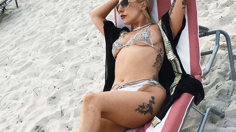 Lady Gaga ukázala nové bikiny a pochlubila se sexy postavičkou