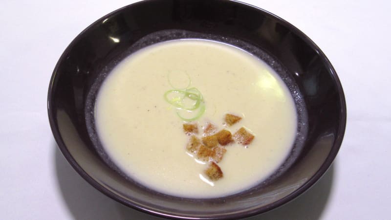 Prostřeno: Pórková polévka s krutony