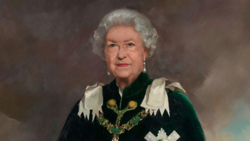 Královna Alžběta II. má nový portrét ve Skotsku
