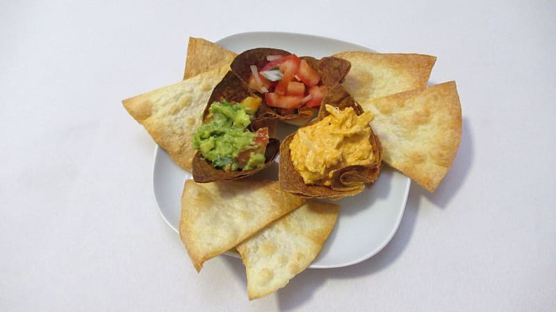 Prostřeno: Mexické dipy s tortillovými chipsy