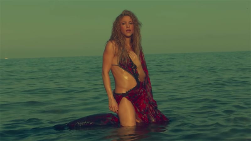 Shakira konečně představila nový klip k písni Clandestino
