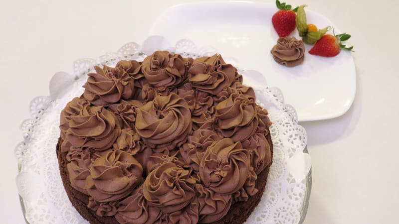 Prostřeno: Čokoládový smetanový dortík