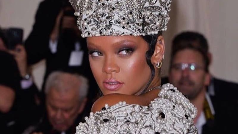 Barbados svou rodačku miluje: Rihanna to dozpívala až na velvyslankyni!