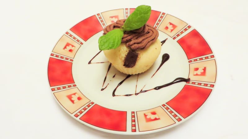 Prostřeno: Čokoládový muffin s pařížskou šlehačkou