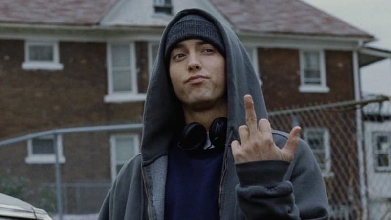 V Eminemově klipu se ozývá mrtvý kolega a rappera sundá Mike Tyson