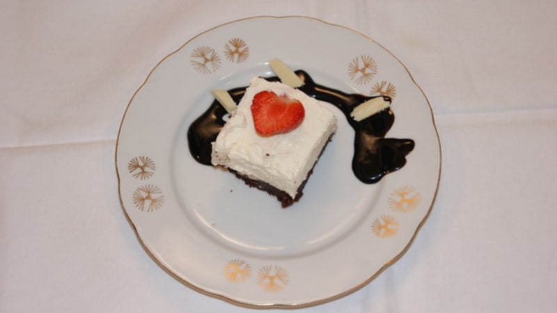 Prostřeno: White-chocolate cake