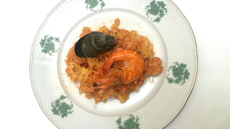 Prostřeno: Paella s mořskými plody