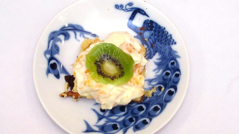Prostřeno: Piškotový dort s ovocem