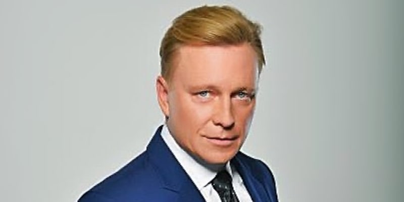 Michal Dlouhý jako Kapitán Exner