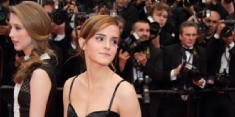 Emma Watson v sexy šatech Chanel