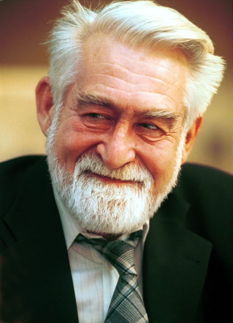 Ilja Racek zemřel 2. srpna roku 2018 na následky nemoci ve věku 88 let.