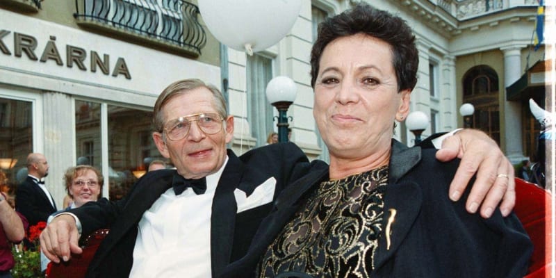 Jiří Kodet s manželkou Soňou na filmovém festivalu v Karlových Varech v roce 2000