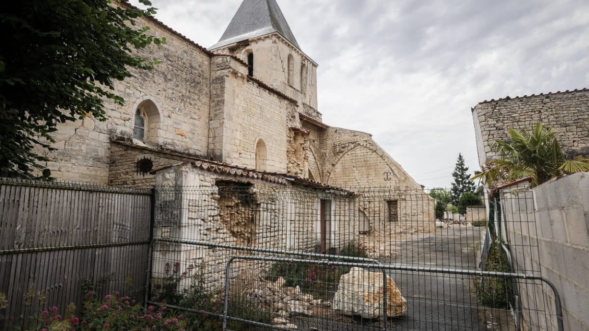 Západ Francie pocítil nezvyklé zemětřesení