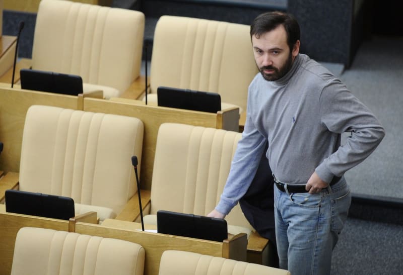 Bývalý ruský poslanec Ilja Ponomarjov má dnes ukrajinské občanství a z exilu vede jednu z frakcí ruské opozice.