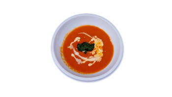 Prostřeno: Tomatová polévka s bazalkovým pestem