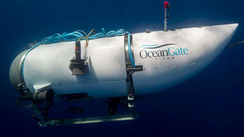 Jak to vypadá uvnitř ztracené ponorky u Titanicu a kdo je na palubě? Času na záchranu již není moc