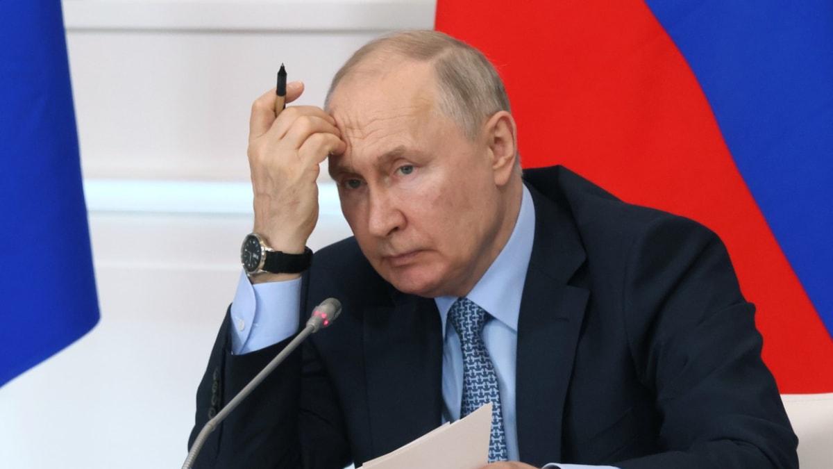 Putin padne po vzpouře. Před partyzány nejsou v bezpečí ani jeho blízcí, říká ruský exposlanec