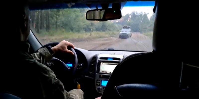 Matyáš Zrno se během noci společně s ukrajinskými vojáky nacházel v Serebrjanskému lese, který ruští okupanti v případě příznivého počasí neustále ostřelují.