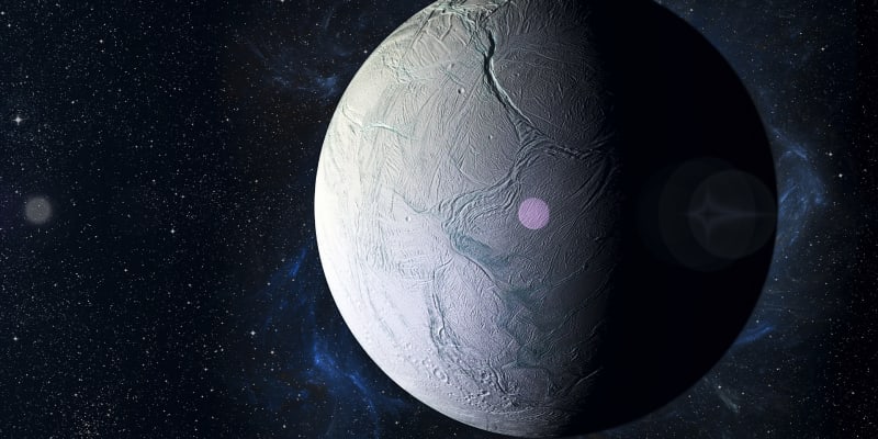 Enceladus má podmínky pro život