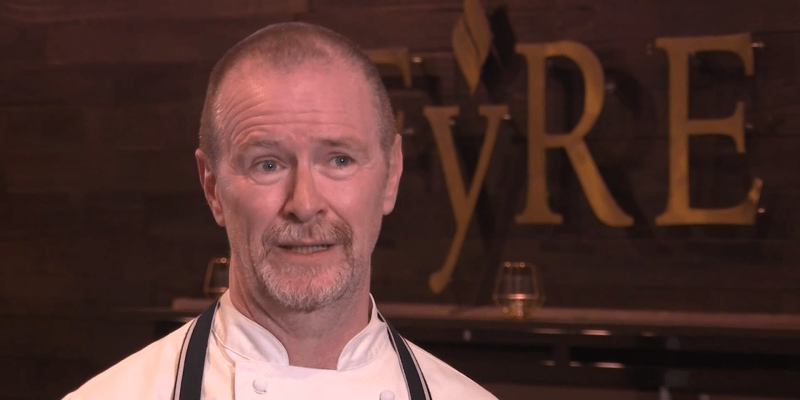 Šéfkuchař John Mountain zakázal veganům vstup do restaurace