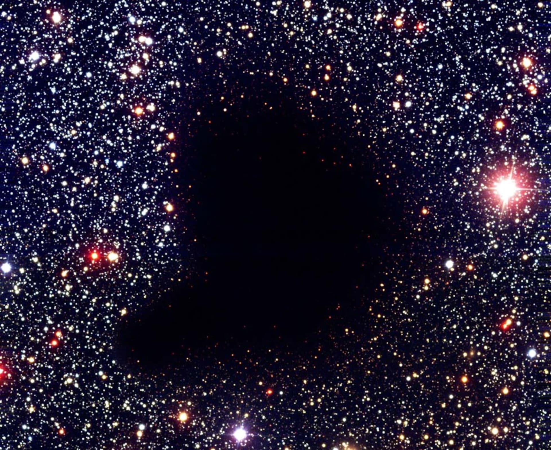 Barnard 68 nepropouští světlo ani teplo