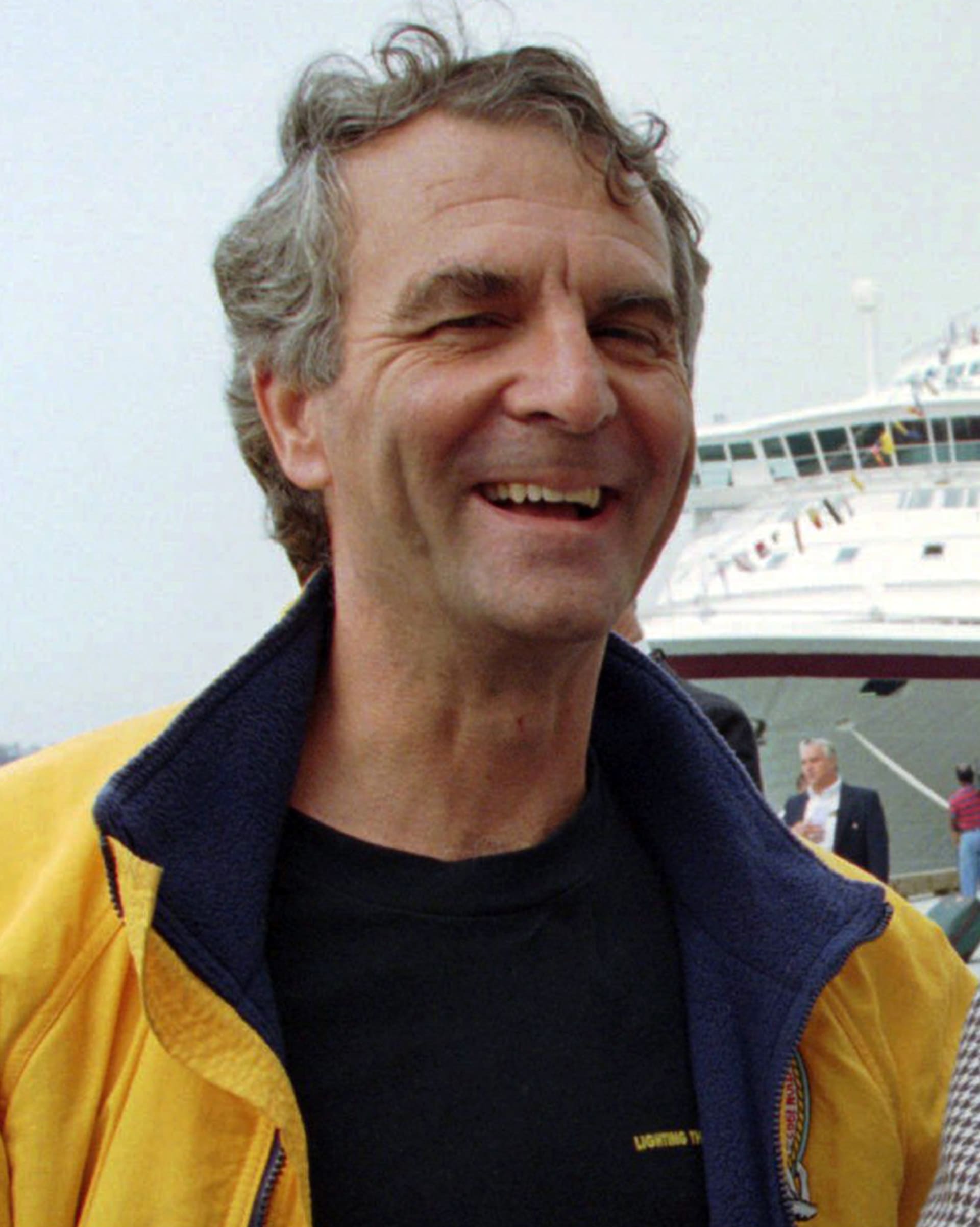 Nejstarší účastník byl 77letý Paul-Henry Nargeolet, bývalý potápěč francouzského námořnictva. 