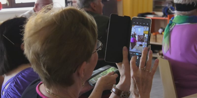 Desetitisíce seniorů už prošly kurzy projektu Digitální odysea