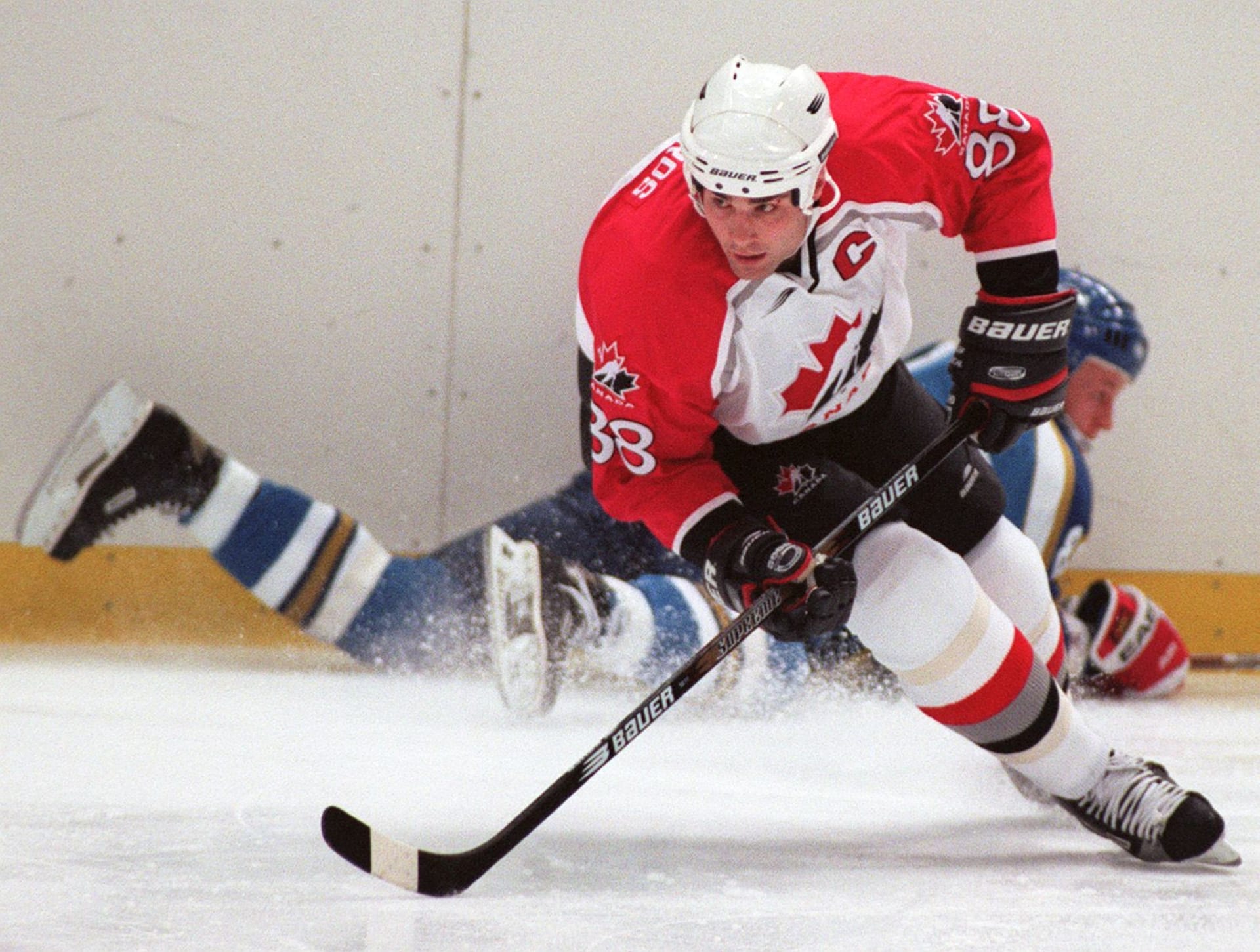 V roce 1991 byl jako jednička vstupního draftu NHL vybrán Eric Lindros. Vzápětí po volbě však prohlásil, že do Quebeku za žádnou cenu nepůjde a raději stráví následující sezonu mimo NHL.