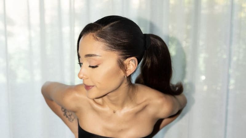 Ariana Grande slaví 30. narozeniny. Podívejte se na sexy fotky, kterými okouzlí každého chlapa