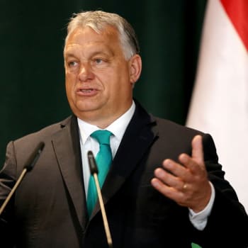 Maďarský premiér Viktor Orbán se stále zastává ruského prezidenta Vladimira Putina i po agresi na Ukrajině.