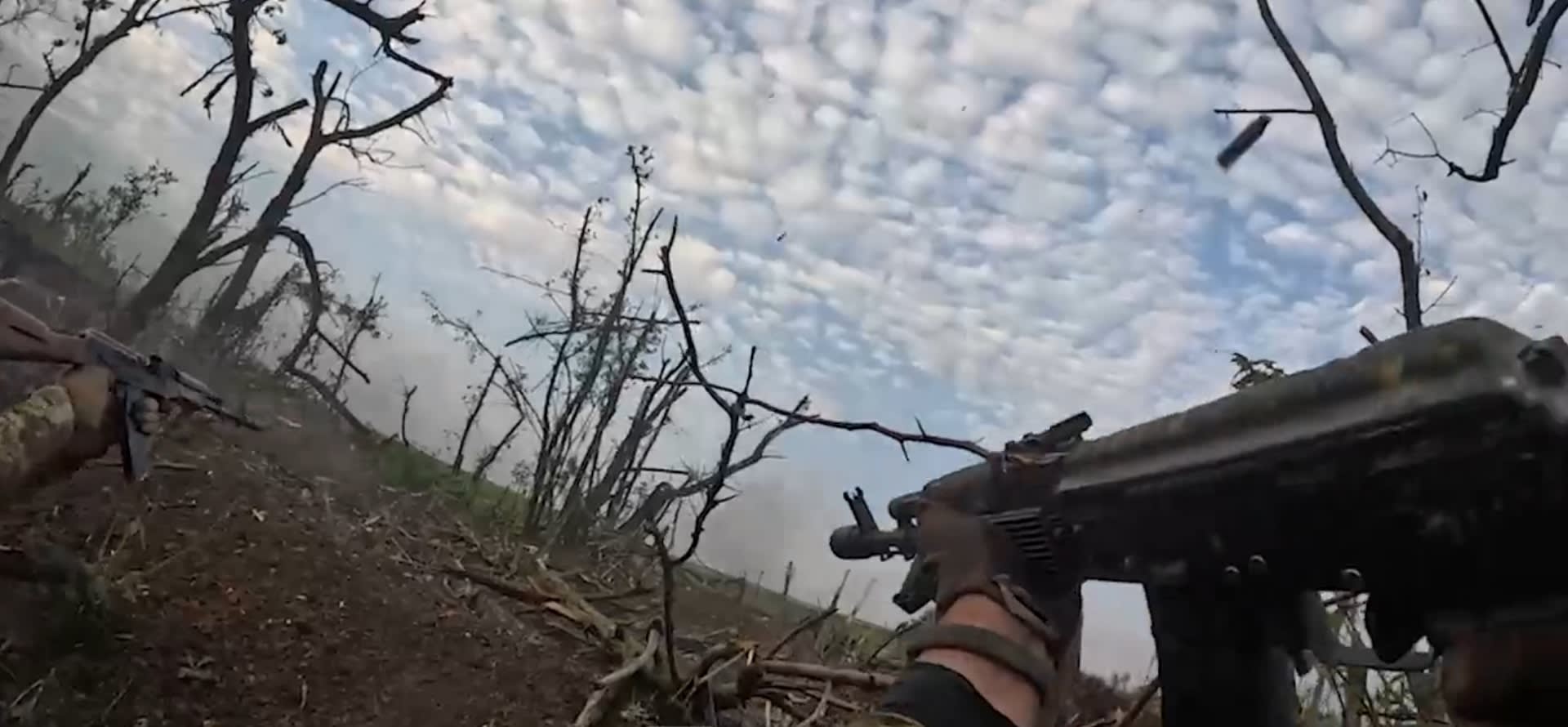 Drsná přestřelka mezi ukrajinskými vojáky a ruskými okupanty