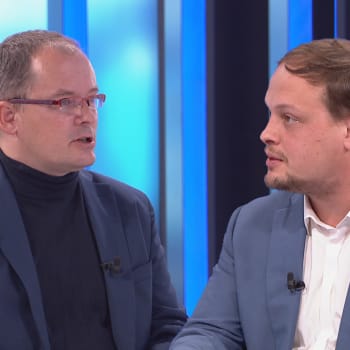 Finanční analytik Vladimír Pikora a hlavní ekonom skupiny Roklen Pavel Peterka