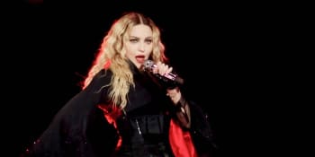 Madonna prolomila mlčení, z nemocnice popsala svůj zdravotní stav. Nechci nikoho zklamat, říká