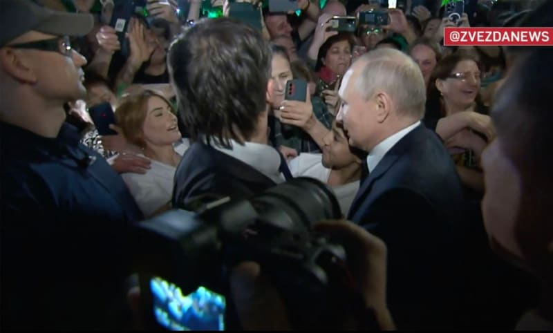 Vladimir Putin během návštěvy Dagestánu