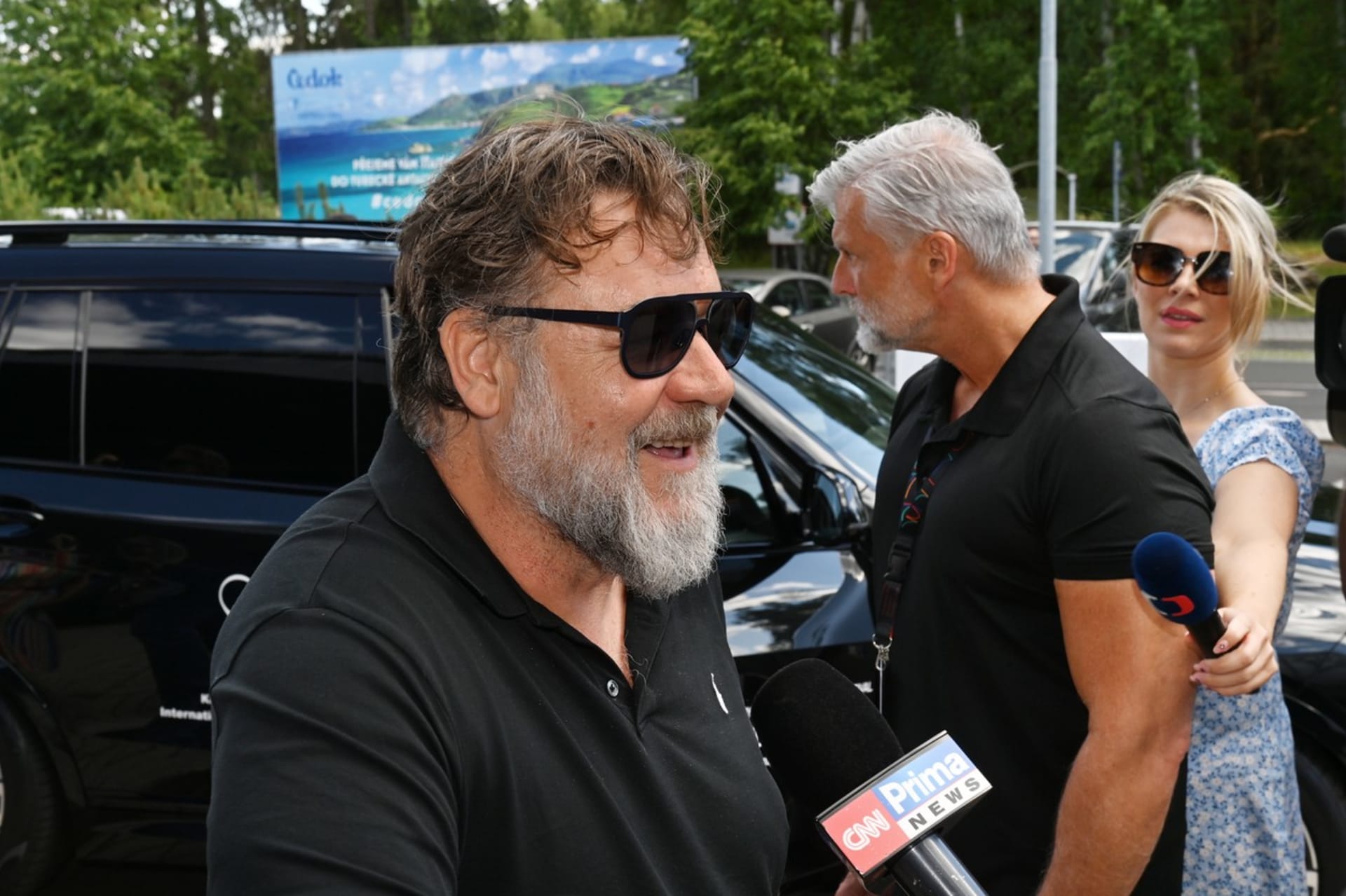 V K. Varech začíná filmový festival, Křišťálový globus převezme Russell Crowe.
