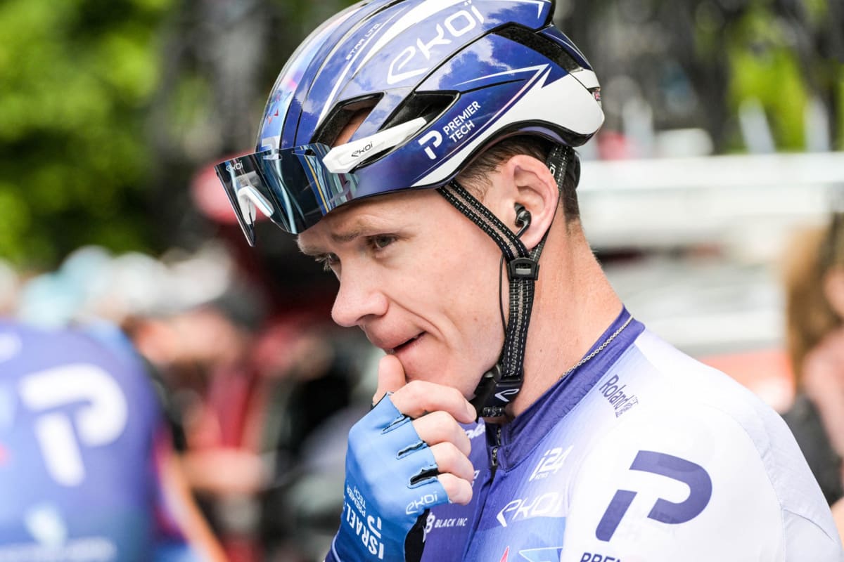 Na děleném druhém místě nejlépe honorovaných cyklistů stojí Chris Froome, který má u nepříliš silného týmu Israel Premier Tech nasmlouvaný roční plat 5,5 milionu eur.