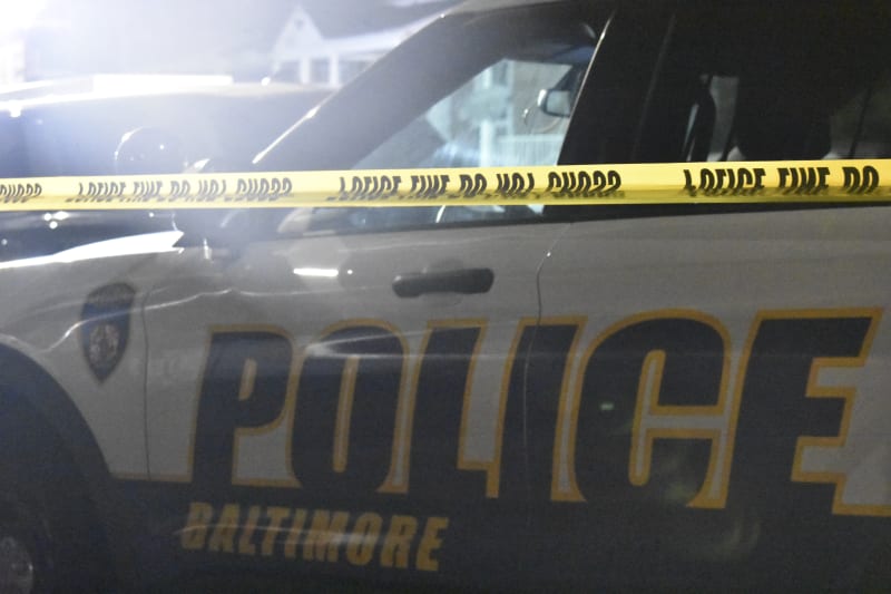 Nejméně dva lidé přišli v noci na dnešek o život a 28 utrpělo zranění při střelbě ve městě Baltimore v americkém státu Maryland. 