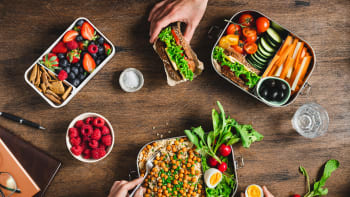 10 nápadů na jednoduché a zdravé obědy pro hektický pracovní život